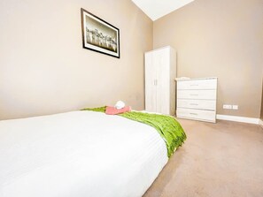 Apartment - Private 2-bed Duplex Near Headingly w Parking (Leeds)
