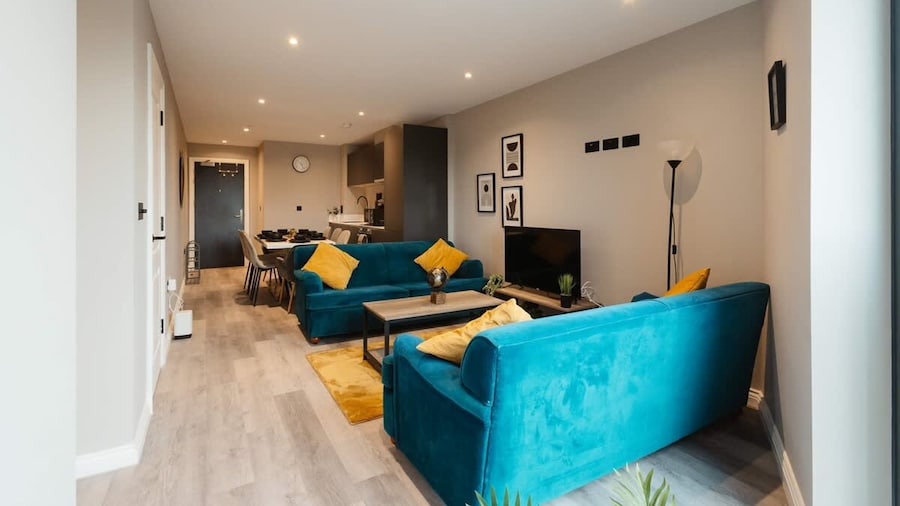 Modern Central Leeds 3 Bedroom Apartment Sleeps 6