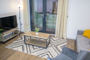 Exterior - Seafront Penthouse w/ Balcony Central Brighton (Brighton)