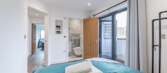 Seafront Penthouse w/ Balcony Central Brighton