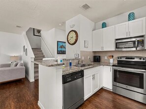 House - Spacious Family Retreat 4bdr Near Disney - 2408 (Kissimmee)