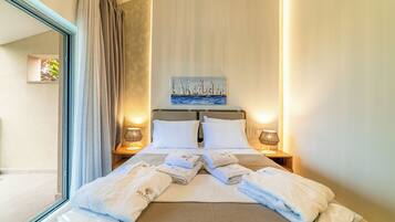 In-room safe, free cots/infant beds, free WiFi, bed sheets