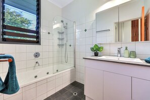 Hair dryer - The Treehouse | Big Balcony | 3Bd, 2 Bth with Spa (Parap)
