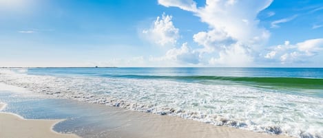 Condo, 2 Bedrooms | Beach | Beach nearby