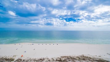 Condo, 3 Bedrooms | Beach | Beach nearby