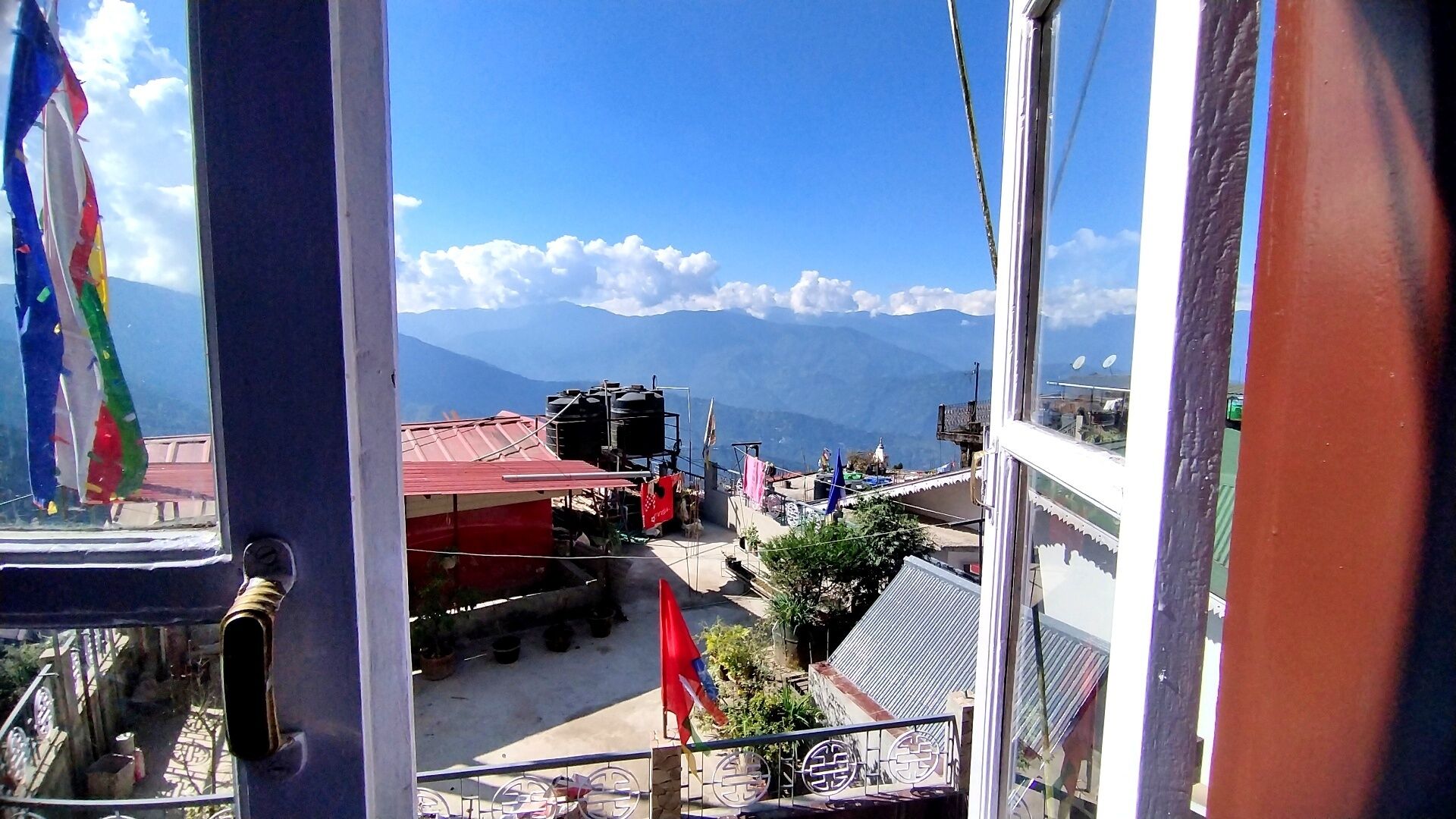 Quarto casal superior, vista para a cidade | Vista do quarto