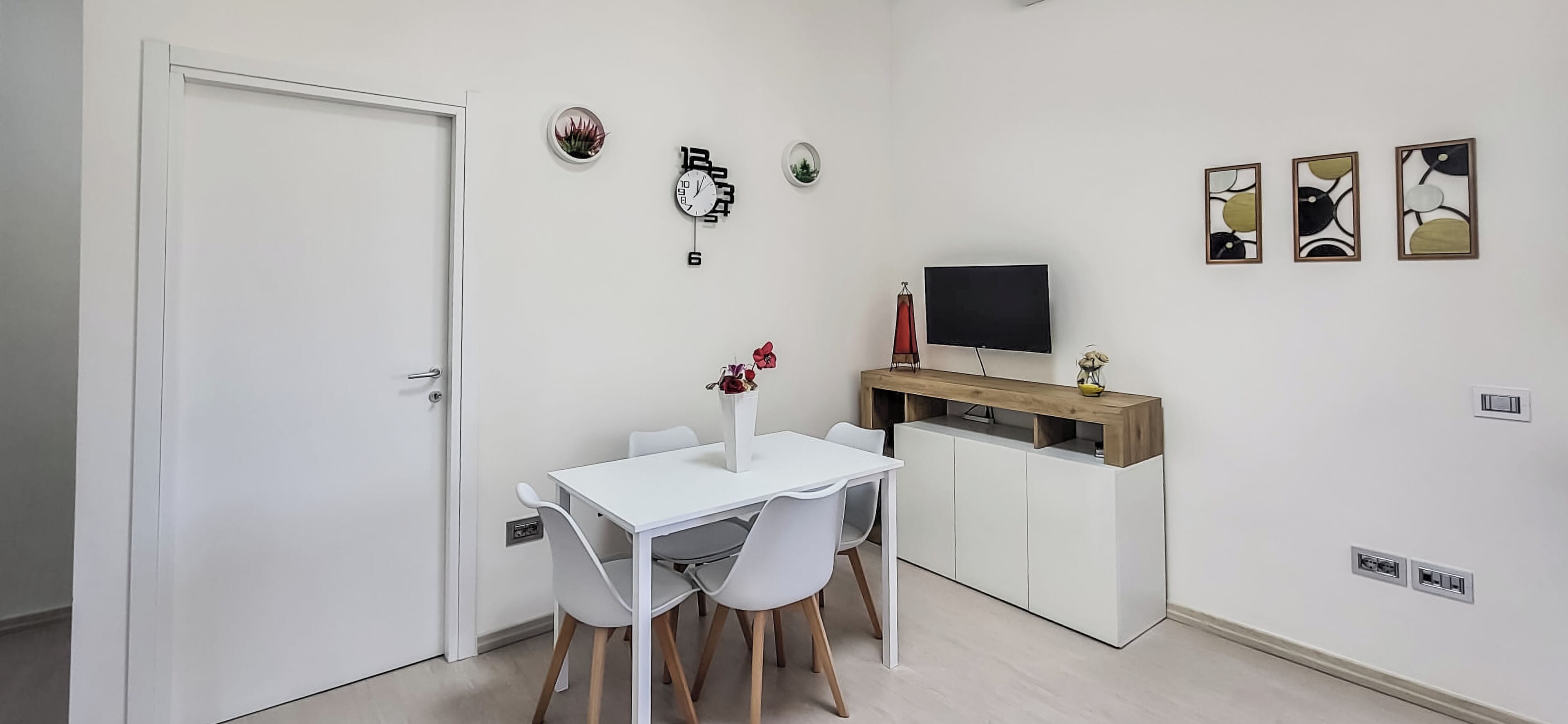 Condo, balcón | Área de sala de estar