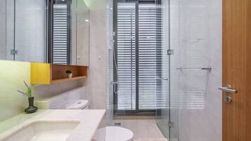 Villa, 6 Bedrooms, Smoking, Private Pool | Bathroom
