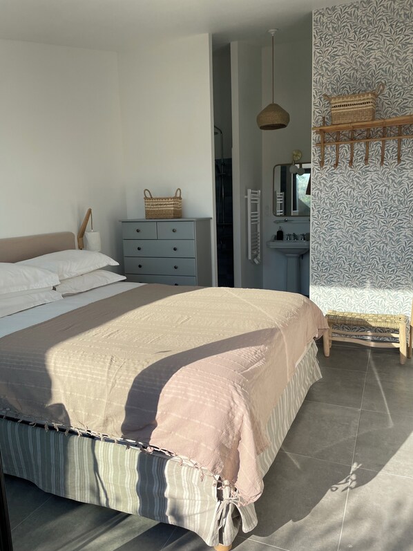 Room - Vrbo Property (Saint-Brevin-les-Pins)