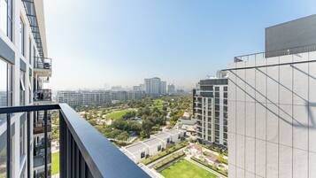 Exclusive Apartment, Non Smoking, Park View | Property grounds