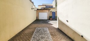 Property grounds - Dolia Court - Dolianova (Dolianova)