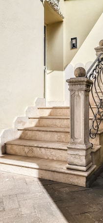 Property grounds. Dolia Court - Dolianova