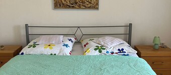 Quiet cozy apartment70sqm, close to the center