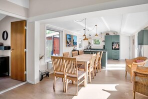 Dining - 10030-1 Nykøbing Sj - Blåbærvej 24 (Nykøbing Sj)