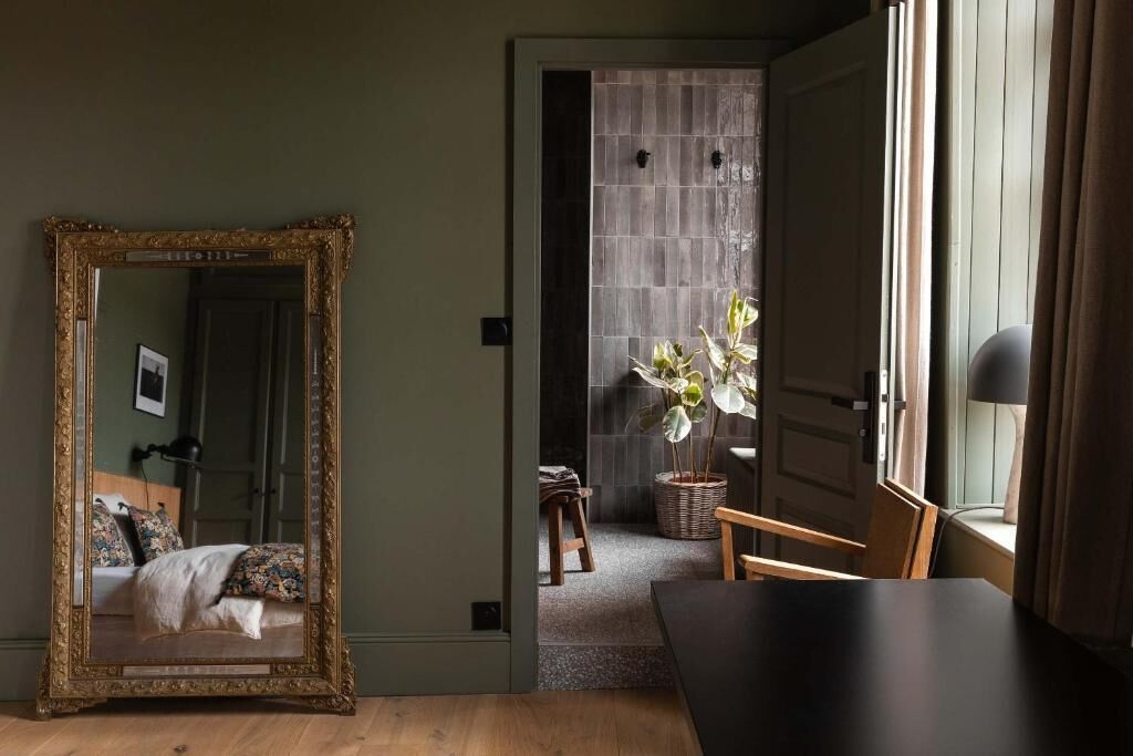 Camera doppia, bagno privato, vista cortile