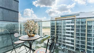 Exclusive Studio, Non Smoking, City View | Outdoor dining