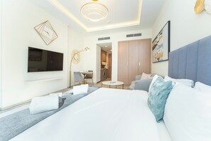 Exclusive Studio, Non Smoking, City View - PVH - Azizi Riviera 13 - Modern Studio (Dubai)