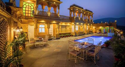 ELIVAAS Amber Royale 3 BHK with Pvt Pool