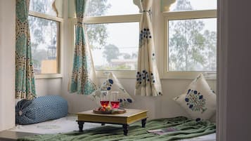 Deluxe Villa, Balcony, Garden View | Interior