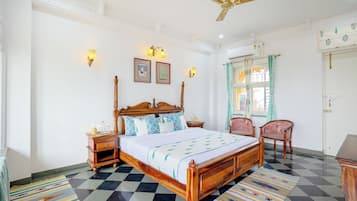 Deluxe-huvila, parveke, näköala puutarhaan