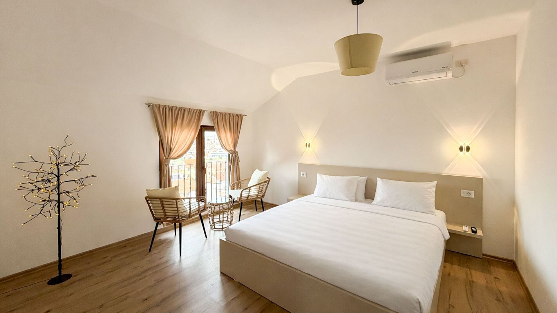 Double Room, 1 Katil Raja (King), City View