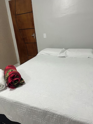 Desk, iron/ironing board, free WiFi - Hotel Santa Rita (Amarante do Maranhão)
