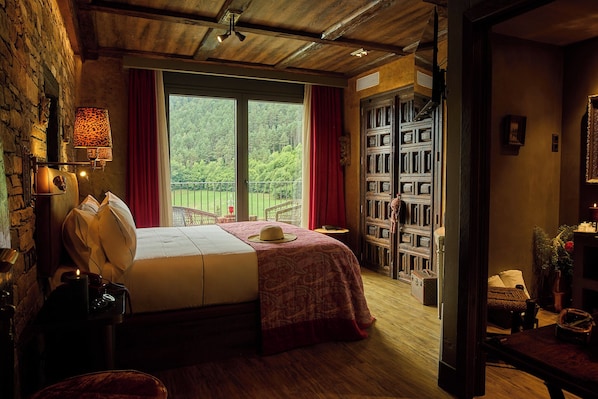 Junior Double Room, Balcony, Mountain View | In-room safe, free WiFi