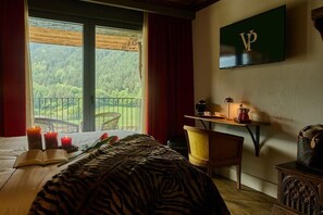 In-room safe, free WiFi - Hotel Valle de Pineta (Bielsa)