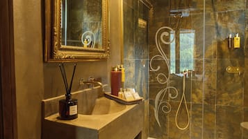 Junior Double Room, Balcony, Mountain View | Bathroom | Hair dryer, towels, soap, shampoo