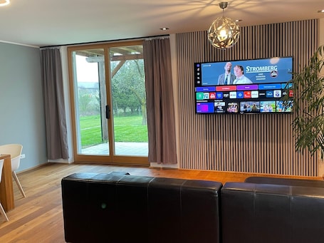 Interior. Apartment "New, High-Quality & Stylish 90 m²" with Private Terrace and Wi-Fi