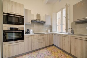 Private kitchen - Private Room with Shared Kitchen in Hamrun Malta (Hamrun)