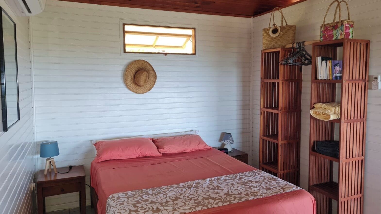 1 chambre, Wi-Fi gratuit, draps fournis