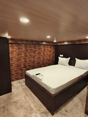 Deluxe Double or Twin Room, Air conditioning