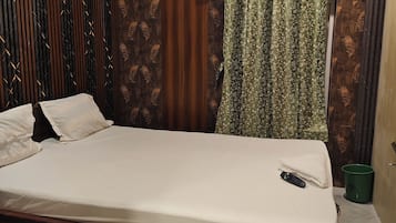 Deluxe Double or Twin Room, Air conditioning