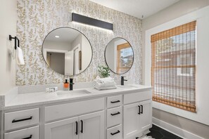 Bathroom - Charming Historic Home in Riverside! (Jacksonville)