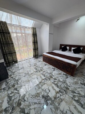 Lyxstuga - utsikt mot staden