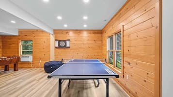 Spielezimmer