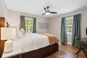 2 slaapkamers, een strijkplank/strijkijzer, wifi, beddengoed