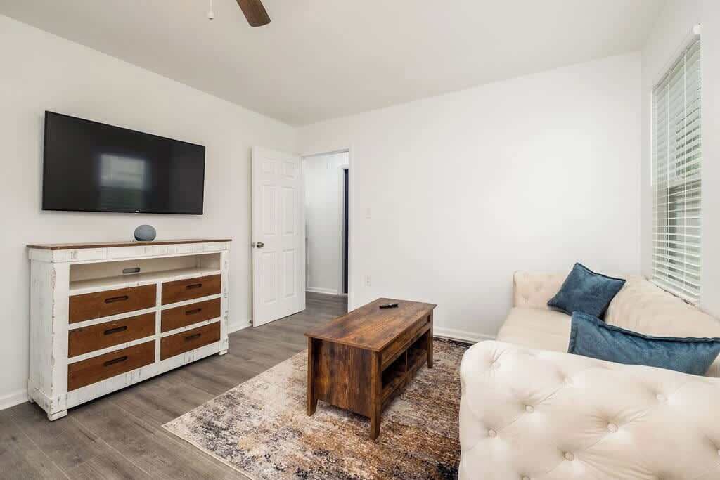 TV, offices