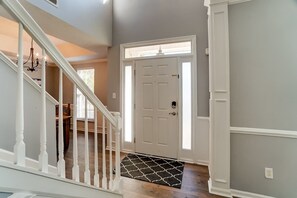 Interior - Pool is Open! 4BR Retreat • Gameroom • Sleeps 12 (Charlotte)