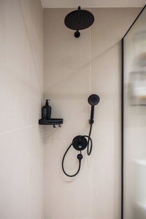 Studio | Phòng tắm