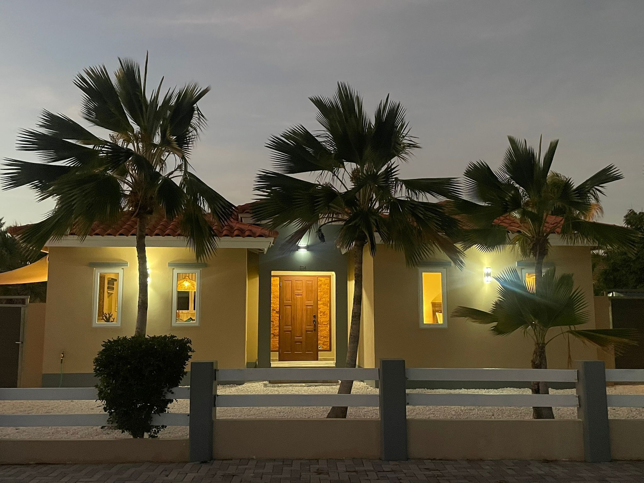 House (3 Bedrooms) | Property amenity