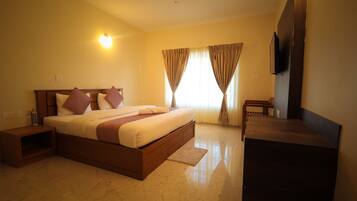 Luxury Cabin, City View