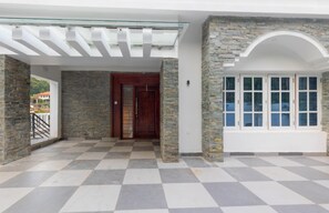 Exterior detail - Symphony Serene Ooty (Ooty)