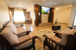 Interior detail - Symphony Serene Ooty (Ooty)