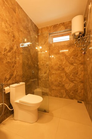 Luxury Cabin, City View | Bathroom | Shower, free toiletries, towels, soap - Symphony Serene Ooty (Ooty)