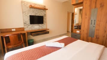 Luxury Cabin, City View