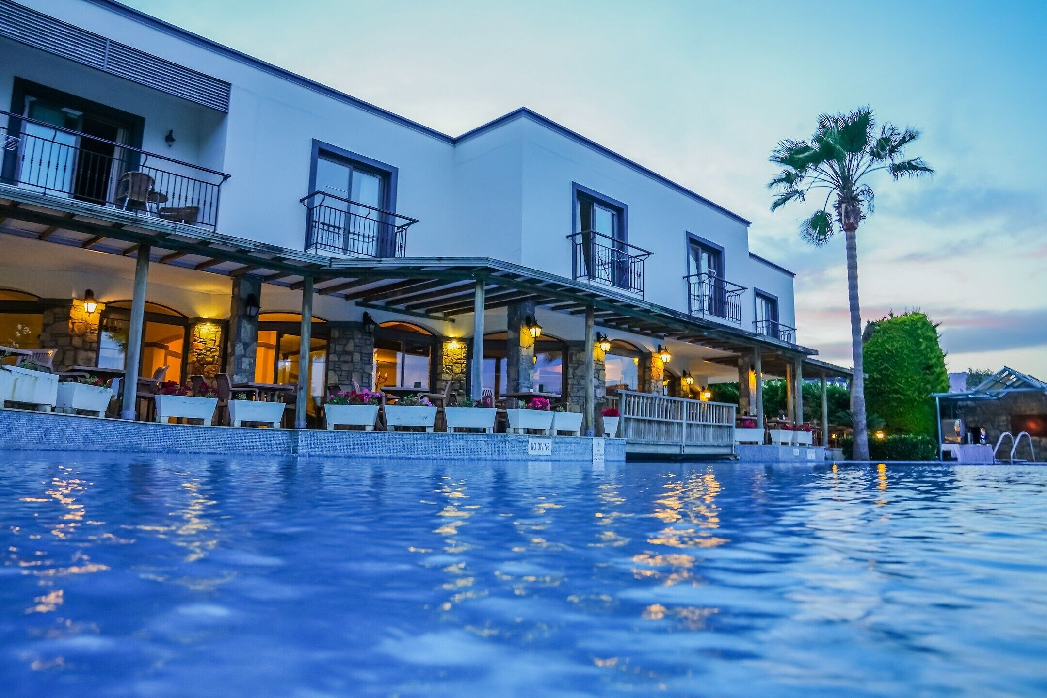Seasonal outdoor pool