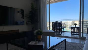 Chalet, Lagoon View | Living area