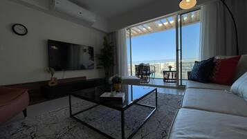 Chalet, Lagoon View | Living area